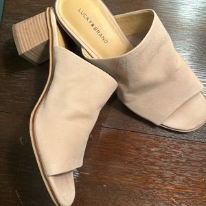 Lucky Sandals, Size 9